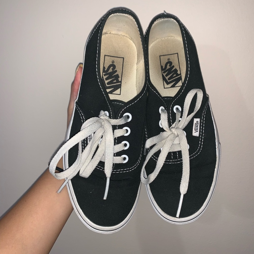 Vans Authentic shoes in size 7